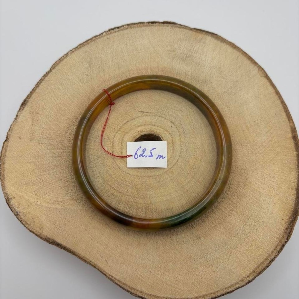 Jade Bangle - Picture 2 of 6